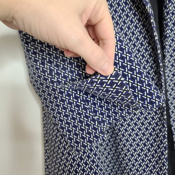 Estelle & Finn Shaped Diamond Print Blue White Open Front Blazer Size 6 - Picture 3 of 9